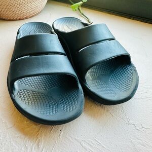 Oofos OOahh Flip Flop Black Recovery Sport Slide Comfort Sandals Mens6/Women8